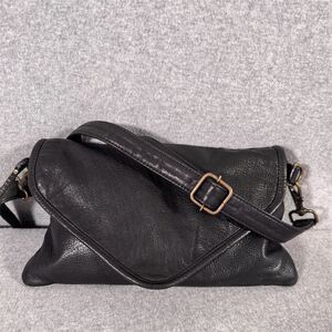 Wanderers Travel Co.The Marseiile Black Leather Crossbody Bag